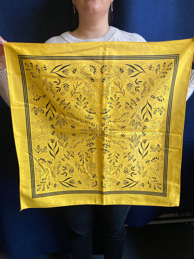 Bee Bandana